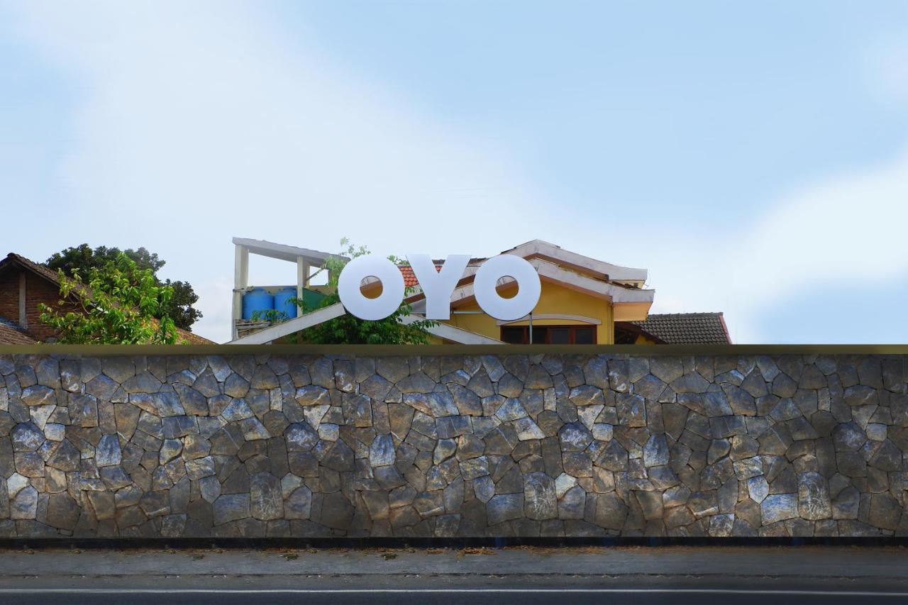 Oyo 1770 Hotel Mawar Saron 2 Kejayan Ngoại thất bức ảnh