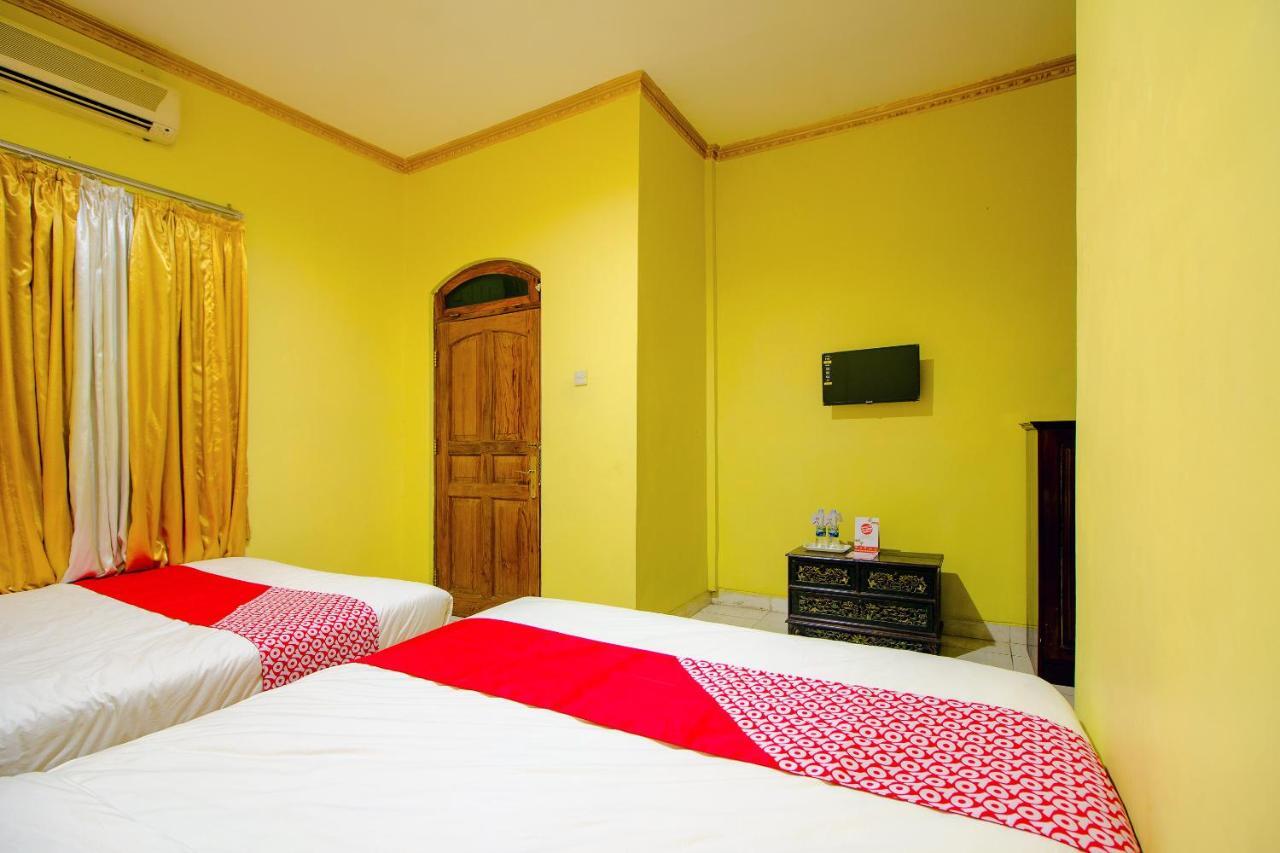 Oyo 1770 Hotel Mawar Saron 2 Kejayan Ngoại thất bức ảnh